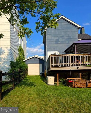 120 N HIGH ST, Martinsburg, WV 25404