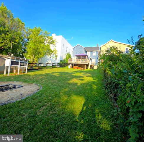 120 N HIGH ST, Martinsburg, WV 25404