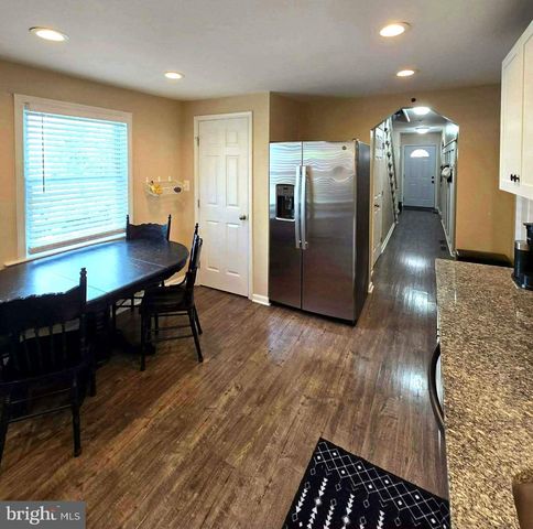 120 N HIGH ST, Martinsburg, WV 25404