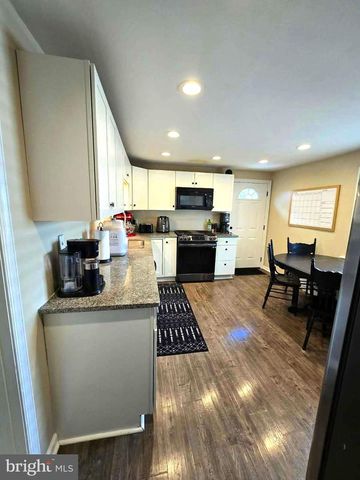 120 N HIGH ST, Martinsburg, WV 25404