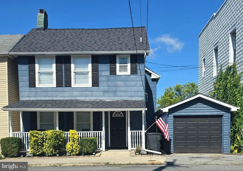 120 N HIGH ST, Martinsburg, WV 25404