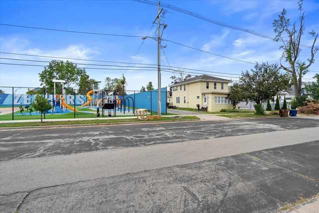 513 2ND STREET, Menasha, WI 54952