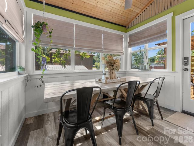 154 White Oak Lane, Brevard, NC 28712
