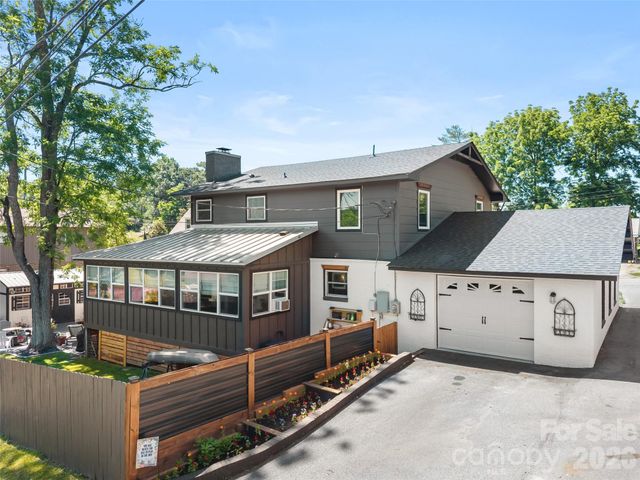 154 White Oak Lane, Brevard, NC 28712