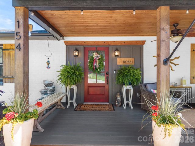 154 White Oak Lane, Brevard, NC 28712