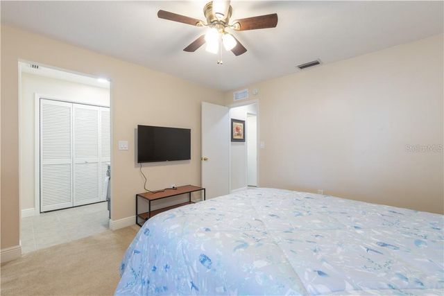 4711 RIDGE POINT DRIVE, Tampa, FL 33624