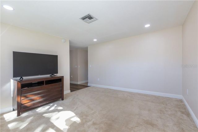 4711 RIDGE POINT DRIVE, Tampa, FL 33624