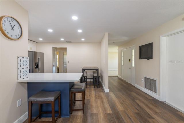 4711 RIDGE POINT DRIVE, Tampa, FL 33624