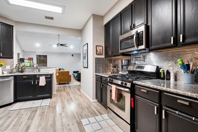 7815 Koloa River Court, Houston, TX 77040