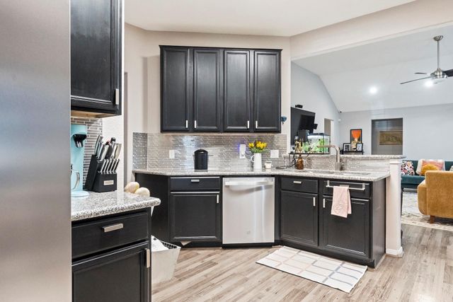 7815 Koloa River Court, Houston, TX 77040