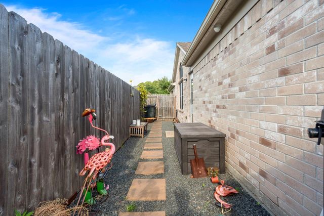 7815 Koloa River Court, Houston, TX 77040