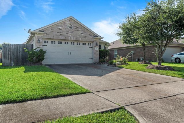 7815 Koloa River Court, Houston, TX 77040