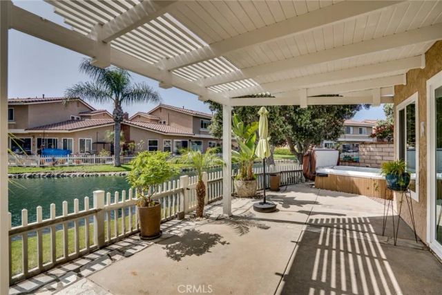 7962 Southwind, Huntington Beach, CA 92648