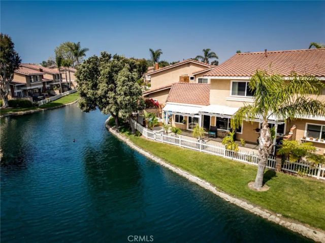 7962 Southwind, Huntington Beach, CA 92648