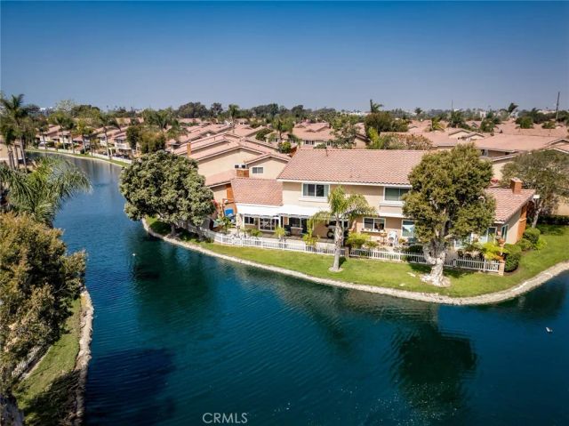 7962 Southwind, Huntington Beach, CA 92648