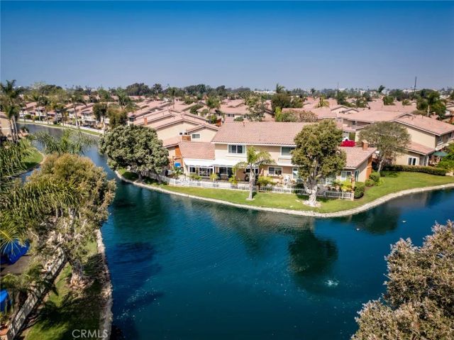 7962 Southwind, Huntington Beach, CA 92648