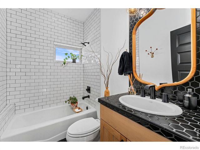 2018 Ionosphere Street 11, Longmont, CO 80504