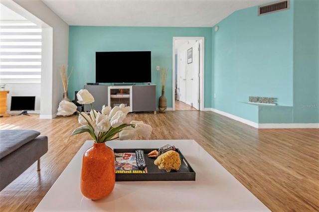 1900 68TH STREET N 110, St Petersburg, FL 33710