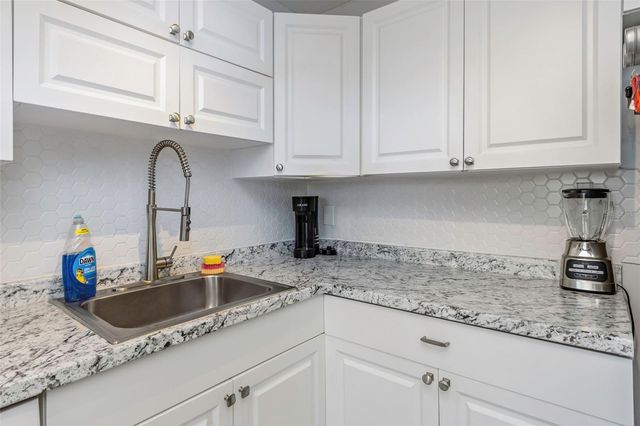 1900 68TH STREET N 110, St Petersburg, FL 33710