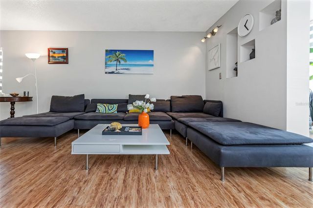 1900 68TH STREET N 110, St Petersburg, FL 33710