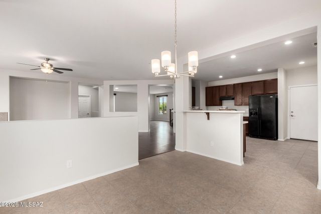 6840 S Tackweed Way, Tucson, AZ 85756