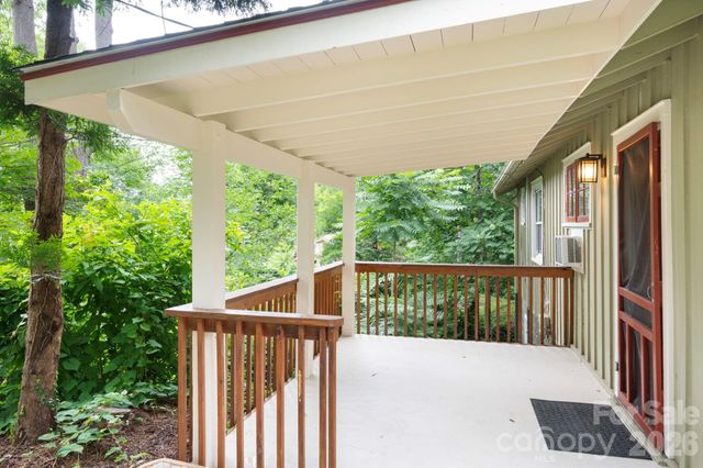 176 Chiles Avenue, Asheville, NC 28803