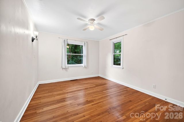 176 Chiles Avenue, Asheville, NC 28803