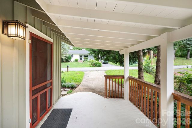176 Chiles Avenue, Asheville, NC 28803