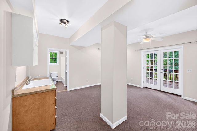 176 Chiles Avenue, Asheville, NC 28803