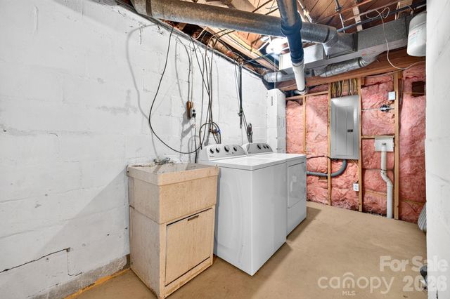 176 Chiles Avenue, Asheville, NC 28803