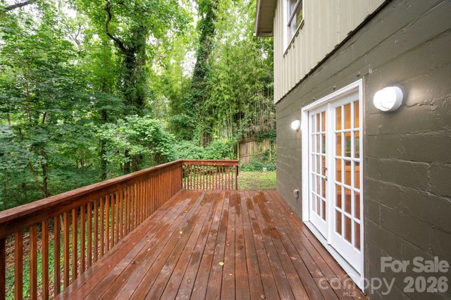 176 Chiles Avenue, Asheville, NC 28803