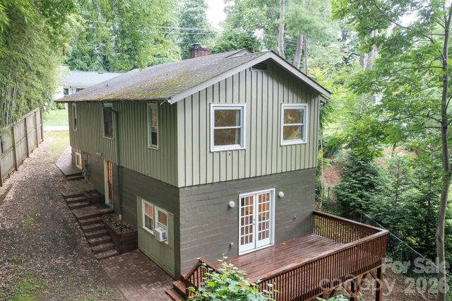 176 Chiles Avenue, Asheville, NC 28803