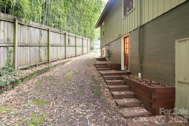 176 Chiles Avenue, Asheville, NC 28803