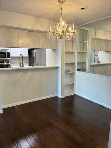 1500 Bay Area Boulevard W-325, Houston, TX 77058