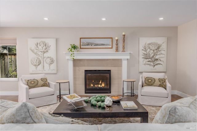 49 Hoff Rd, Kenwood, CA 95409