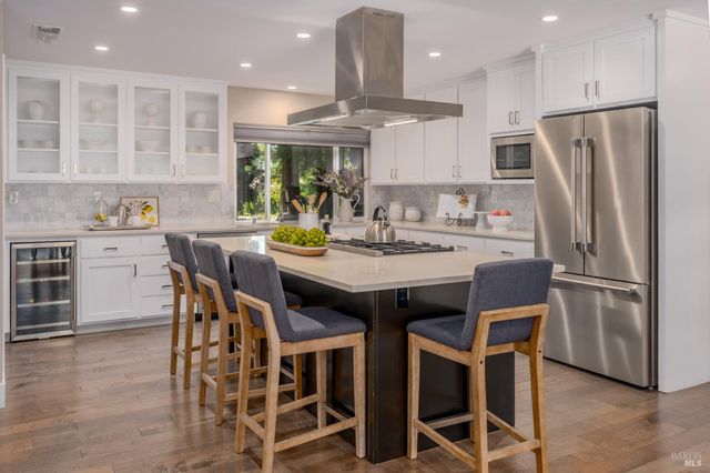 49 Hoff Rd, Kenwood, CA 95409