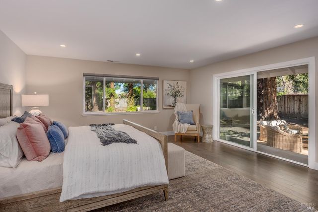 49 Hoff Rd, Kenwood, CA 95409