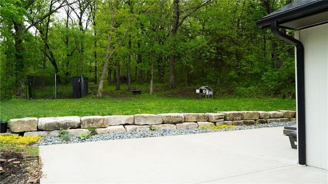 72 & 71 V Street, Lake Lotawana, MO 64086