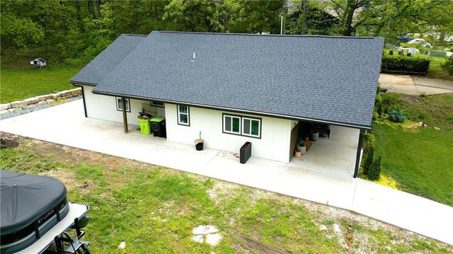 72 & 71 V Street, Lake Lotawana, MO 64086
