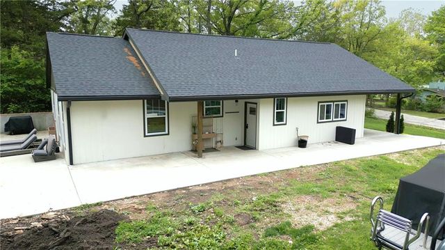72 & 71 V Street, Lake Lotawana, MO 64086