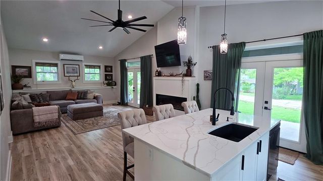 72 & 71 V Street, Lake Lotawana, MO 64086