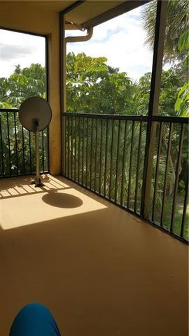 4541 W Mcnab Road 26, Pompano Beach, FL 33069