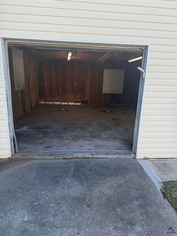 120 Meadowdale Drive, Warner Robins, GA 31088