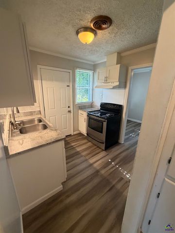 120 Meadowdale Drive, Warner Robins, GA 31088