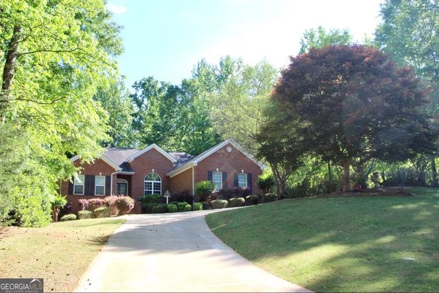 405 Canterbury Drive, Lagrange, GA 30241