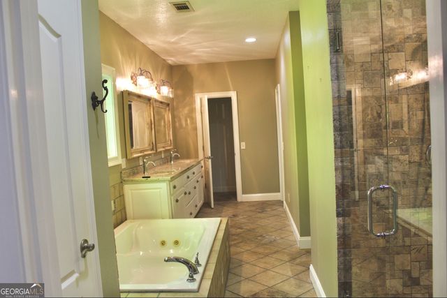 405 Canterbury Drive, Lagrange, GA 30241