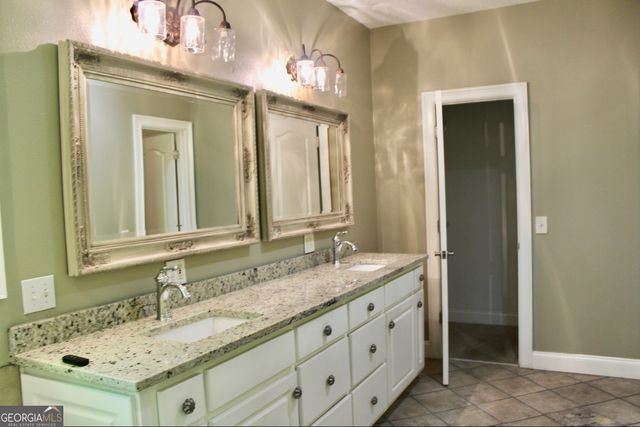 405 Canterbury Drive, Lagrange, GA 30241