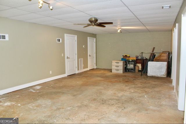 405 Canterbury Drive, Lagrange, GA 30241