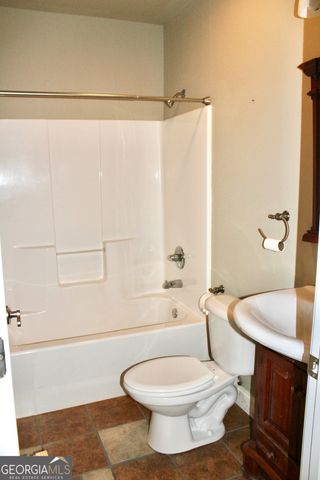 405 Canterbury Drive, Lagrange, GA 30241