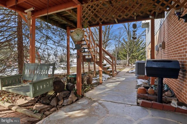 5200 HARMONY GROVE RD, Dover, PA 17315